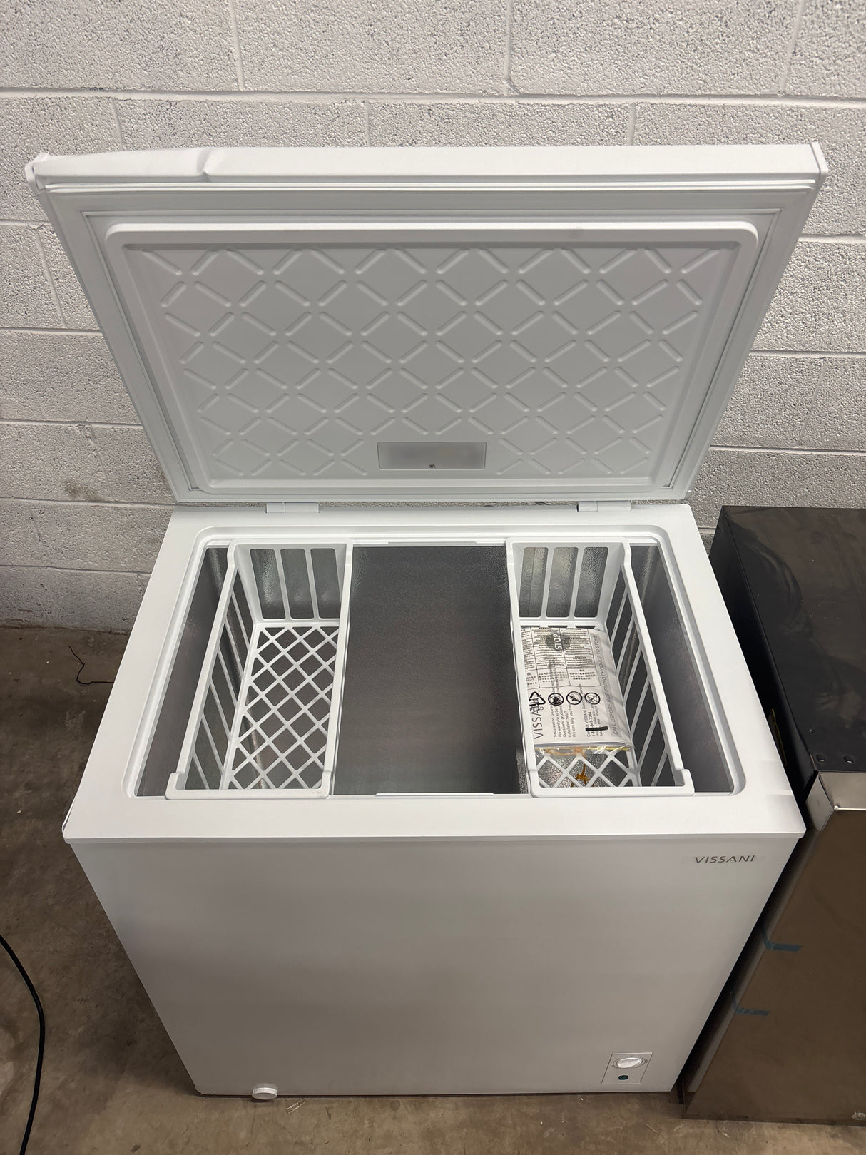 7.0 cu. ft. Manual Defrost Chest Freezer with LED Light in White Garage Ready