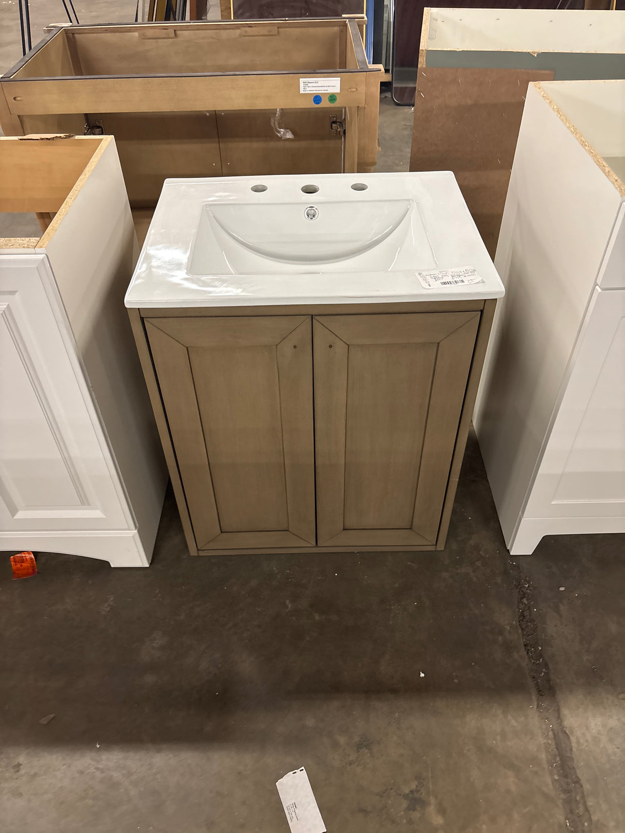Chianti 23.63 in. W x 18.1 in. D x 27.5 in. H Single Bath Vanity Cabinet With Top in Walnut Whisper