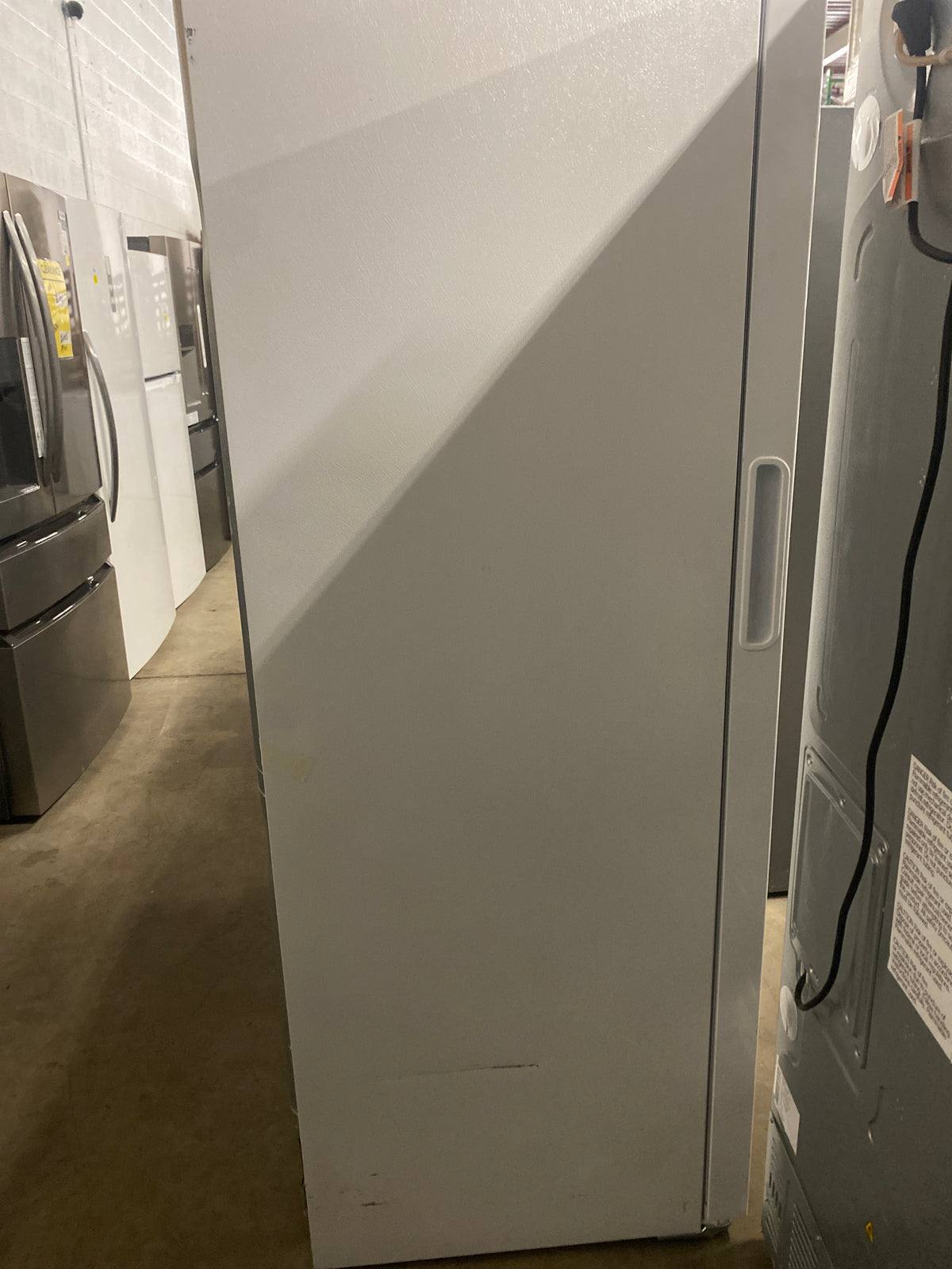 32.6 in. 20 cu. ft. Frost Free Defrost, Garage Ready Upright Freezer i ...