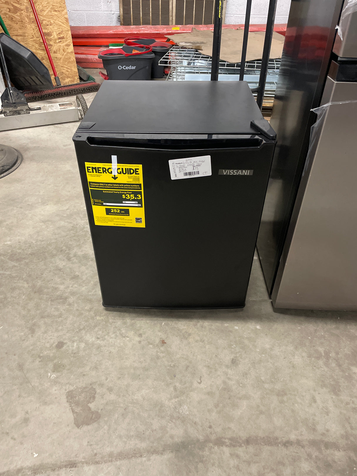 2.6cu ft mini refrigerator in black energy star