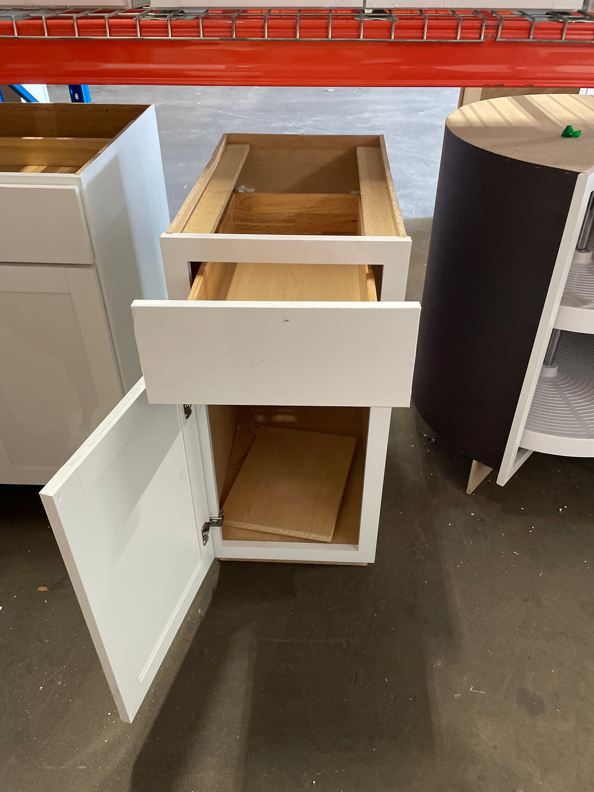 Courtland 15 in. W x 24 in. D x 34.5 in. H Assembled Shaker Base Kitchen Cabinet in Polar White