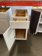 Courtland 15 in. W x 24 in. D x 34.5 in. H Assembled Shaker Base Kitchen Cabinet in Polar White