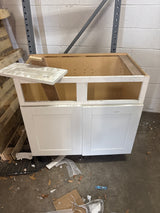 Arlington Vesper White Plywood Shaker Assembled Vanity Sink Base Kitchen Cabinet Sft Cls 36 in W x 21 in D x 34.5 in H