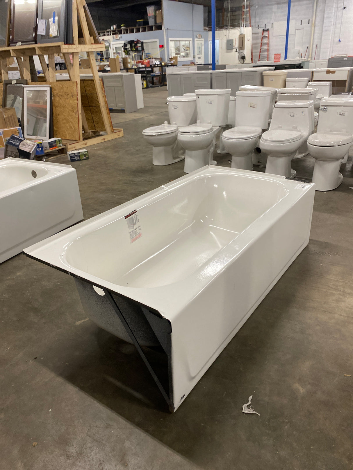 Maui 60 in. x 30 in. Soaking Bathtub with Left Drain in White