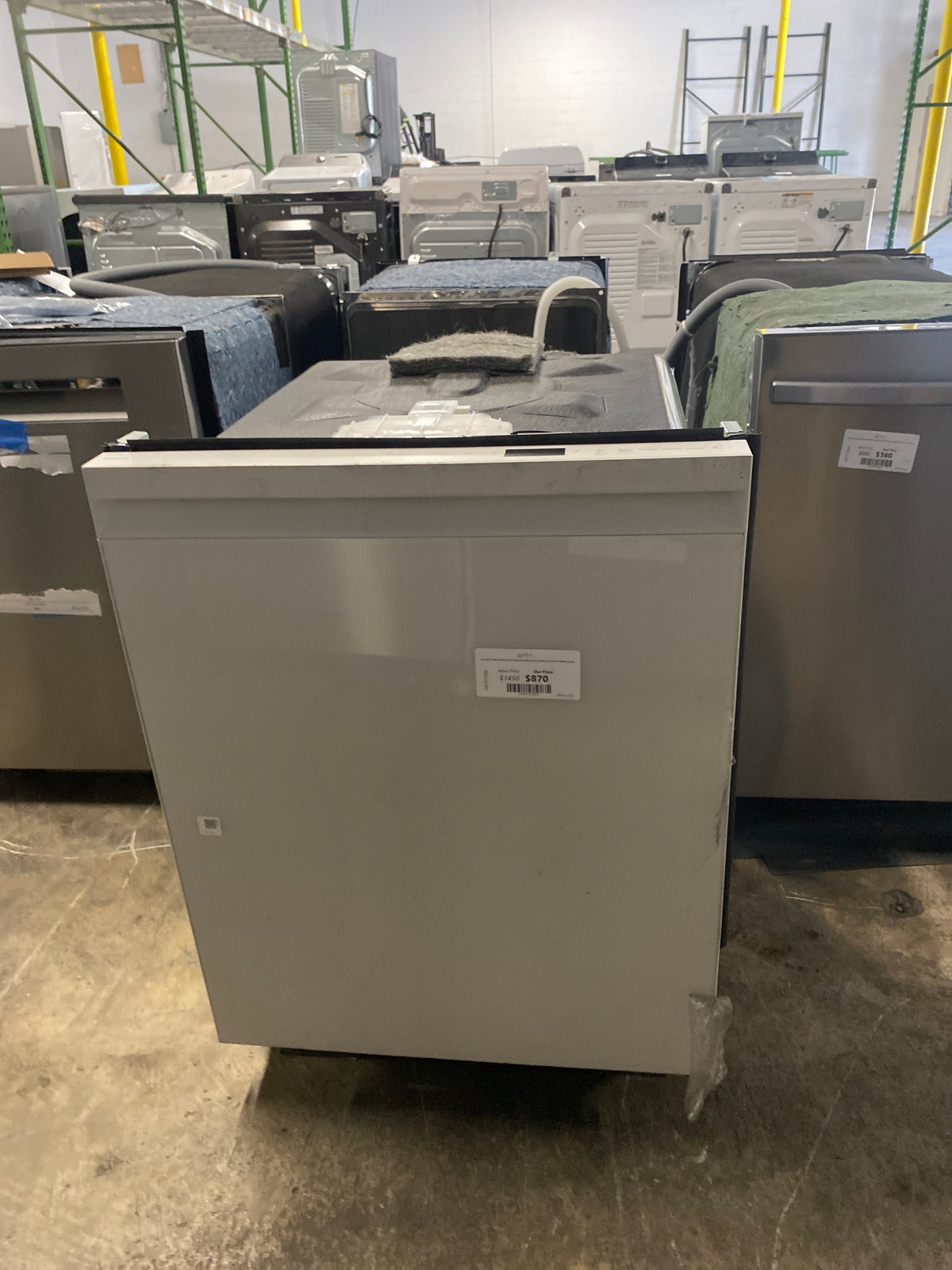 Samsung 38 dBA Bespoke Smart Dishwasher with Recessed Handle and 3rd Rack Washing System