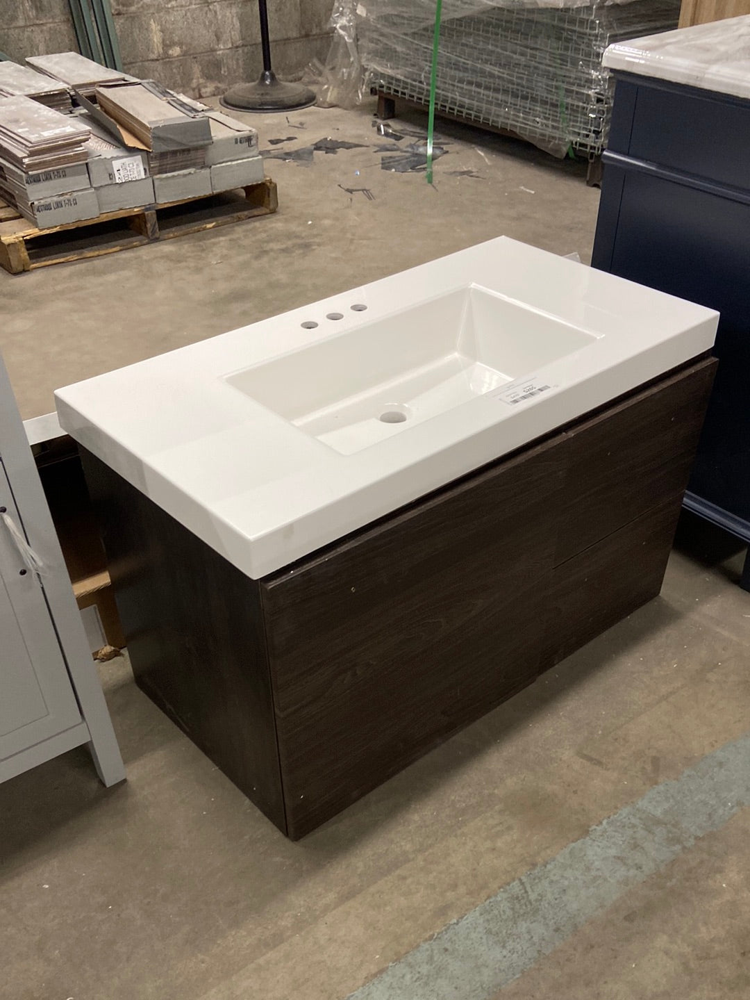 Larissa 37 in. W x 19 in. D x 22 in. H Single Sink Floating Bath Vanity in Elm Ember with White Cultured Marble Top