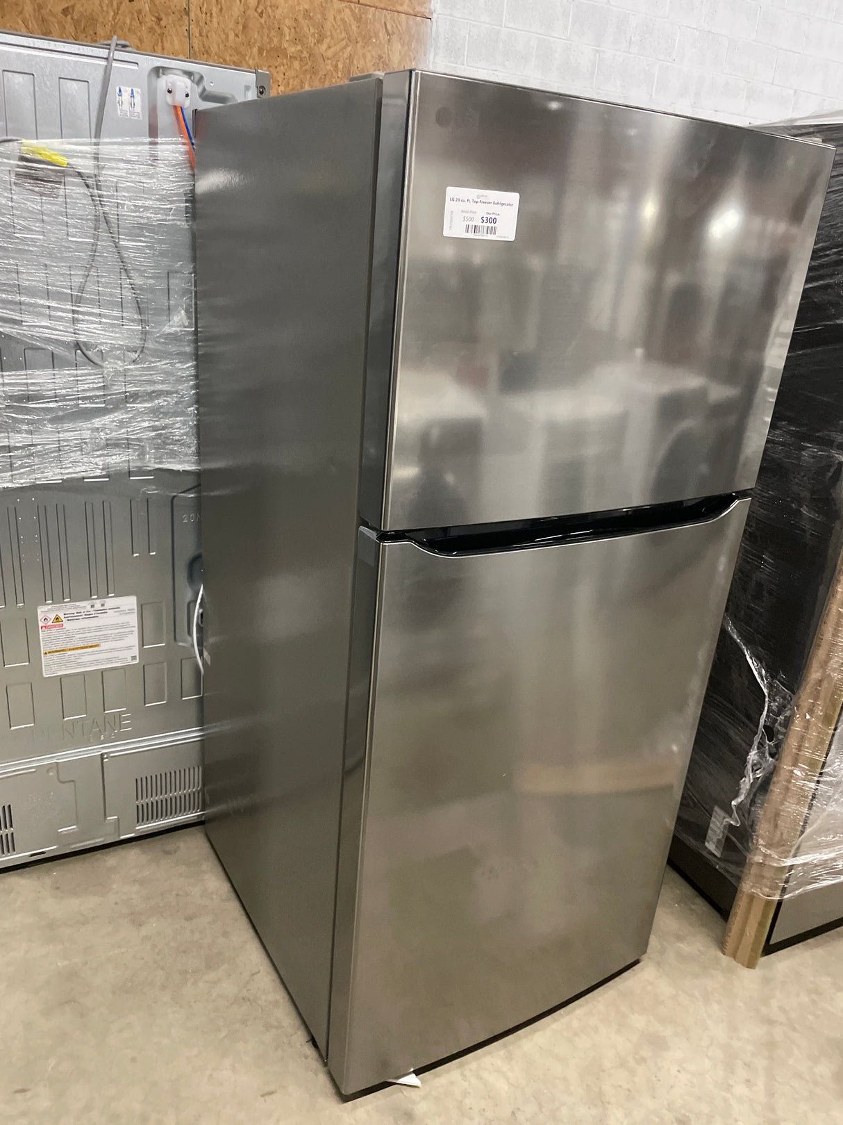 LG 20 cu. ft. Top Freezer Refrigerator