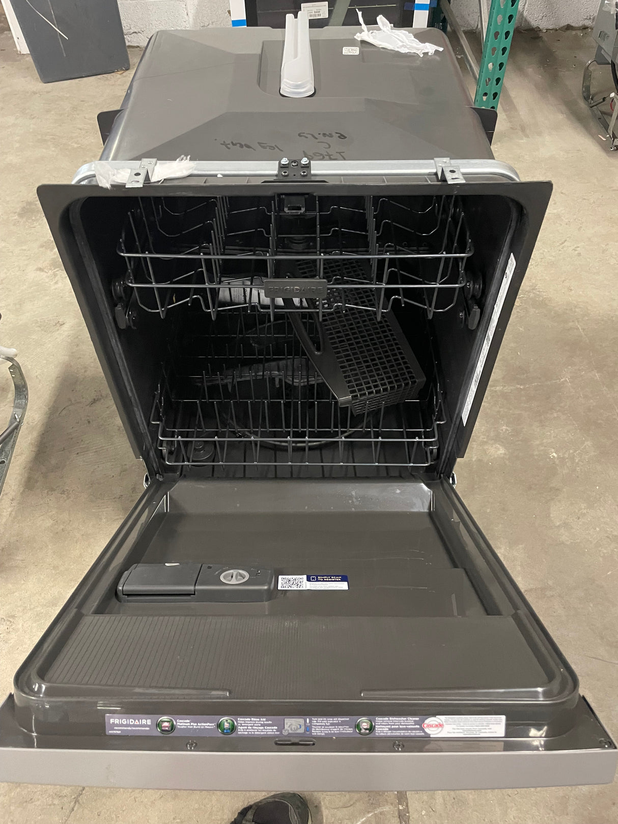 24 in. Front Control Smart Built-In Tall Tub 62 dBA Dishwasher in Stainless Steel