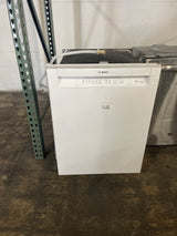 Bosch 300 Series Front Control Recessed Handle Dishwasher