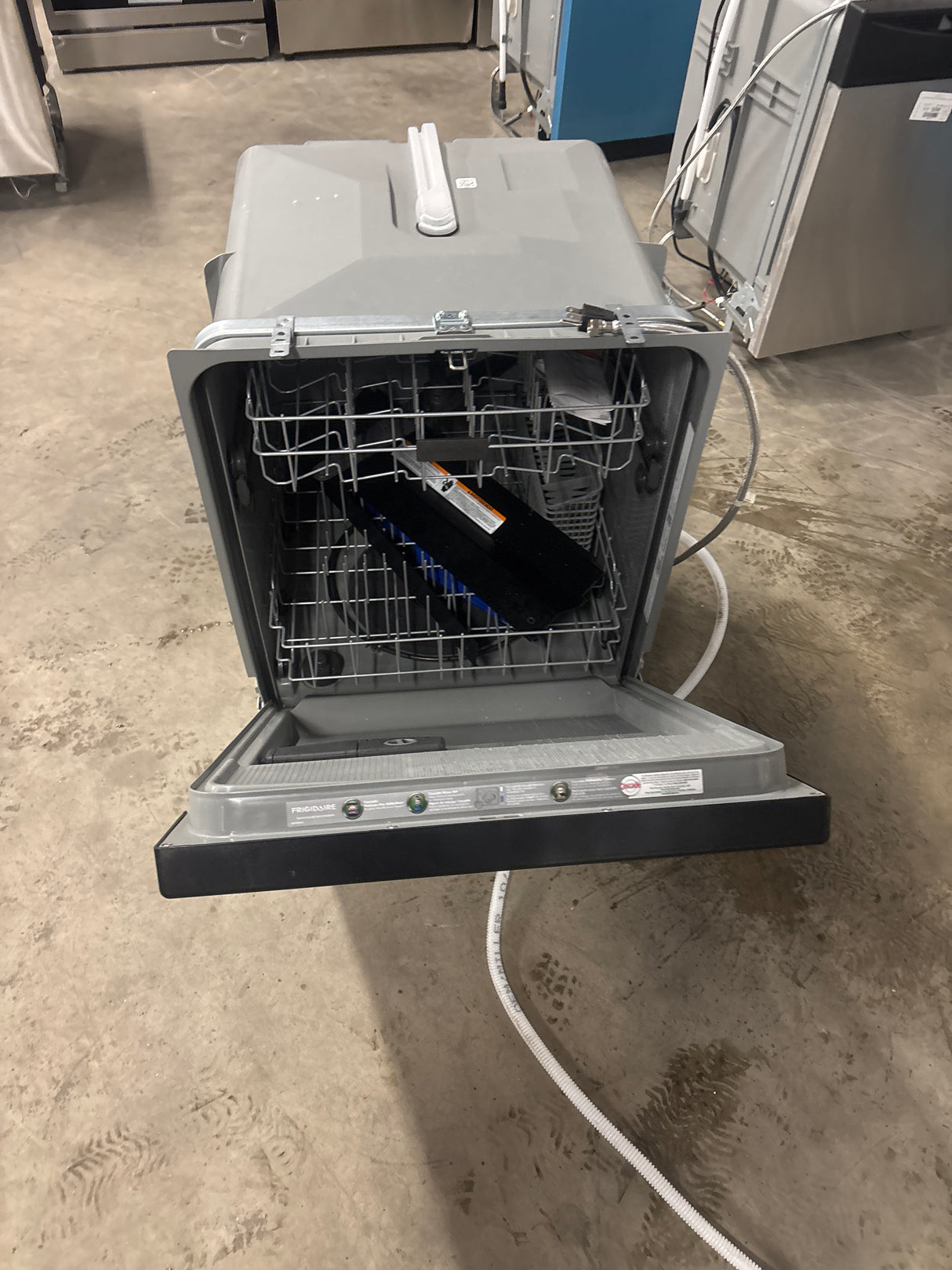 24 in. Front Control Smart Built-In Tall Tub 62 dBA Dishwasher in Stainless Steel