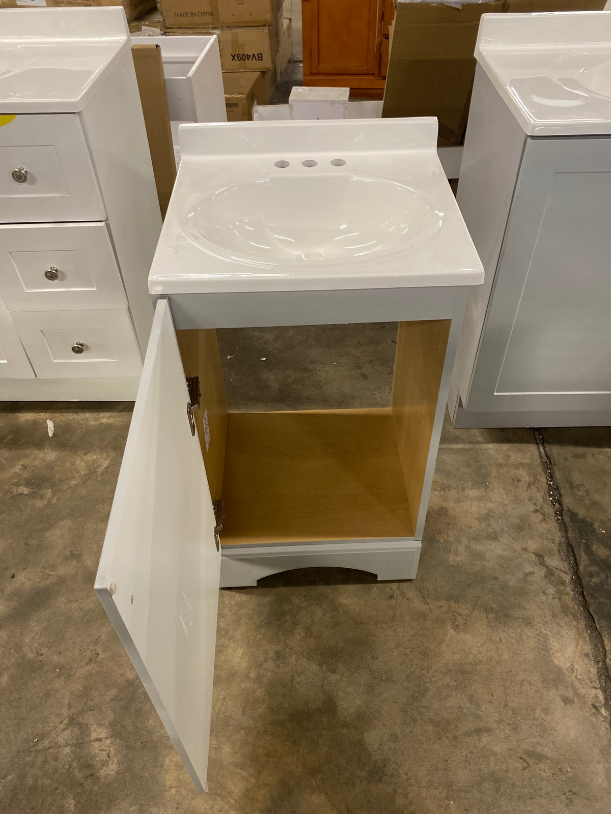 19 in. Single Sink Pearl Gray Bath Vanity with White Cultured Marble Top (Assembled)