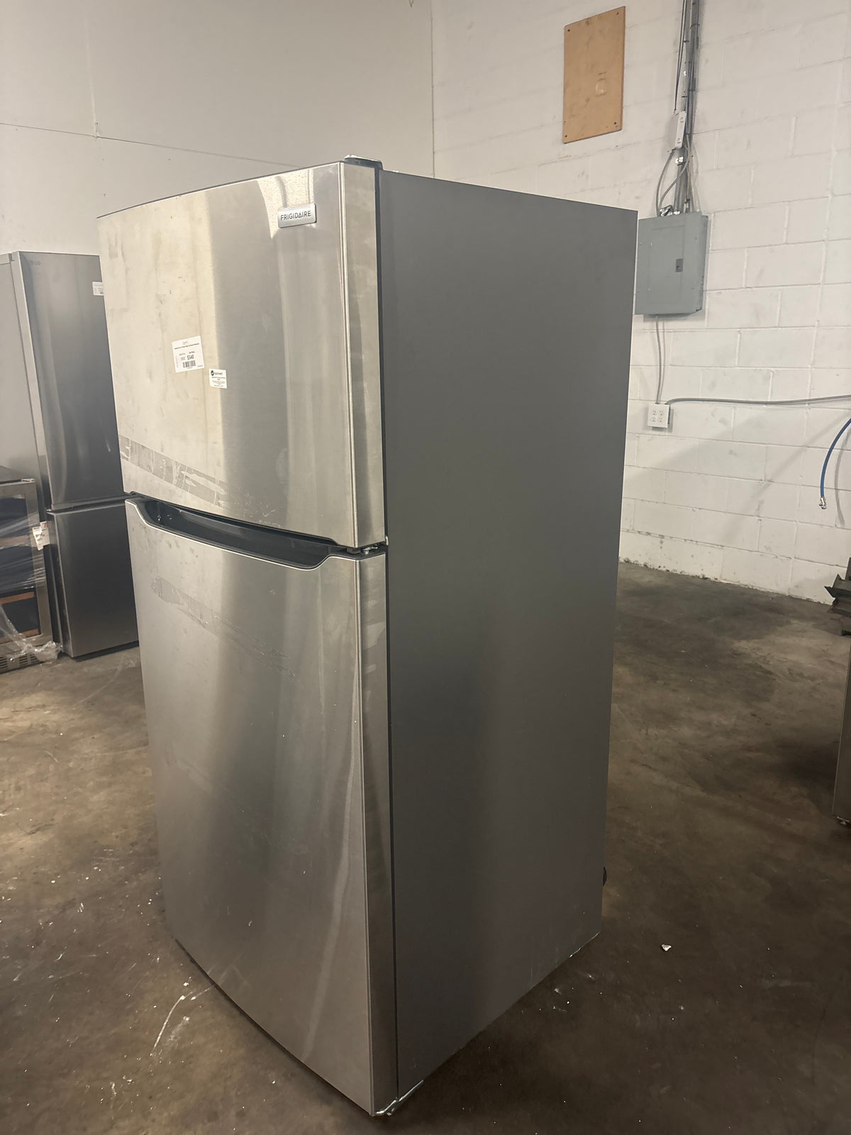 Frigidaire 20 cu. ft. Garage Ready Top Freezer Refrigerator