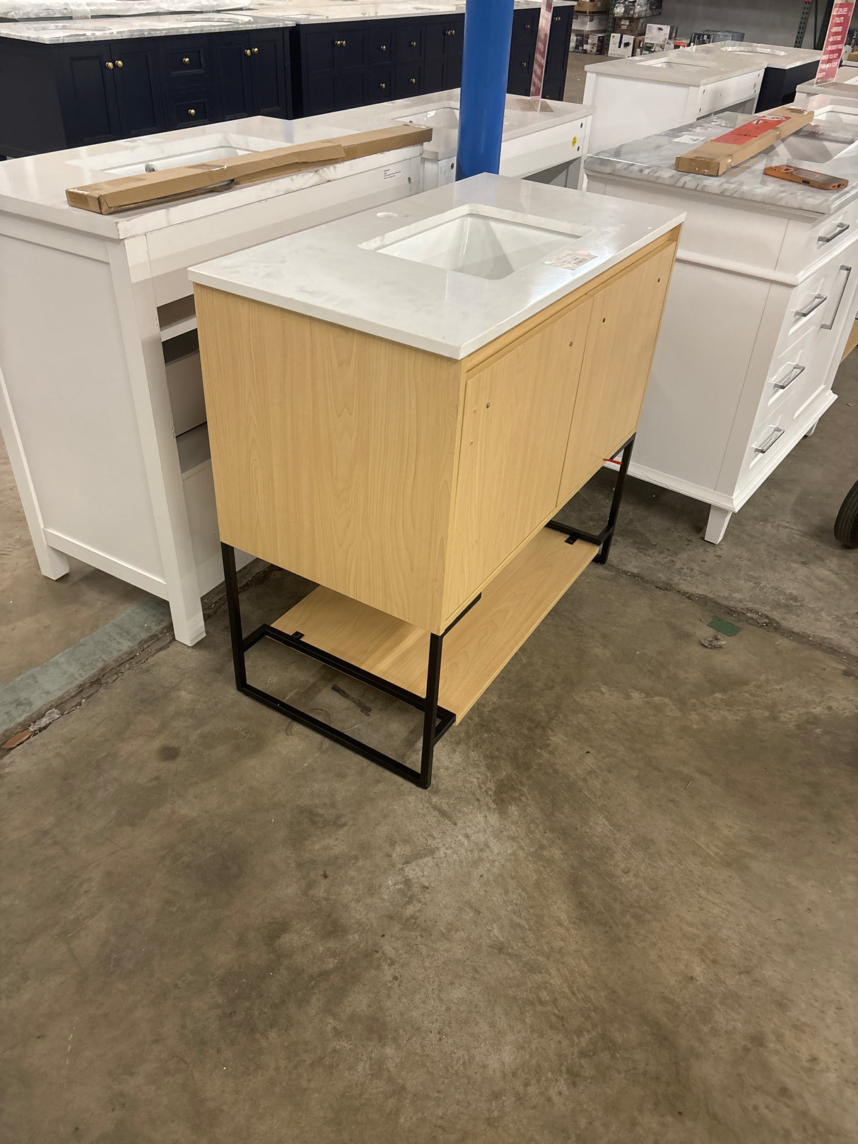 Madison Avenue Vanity 2Dr 36x18x33.5 VW top in Maple
