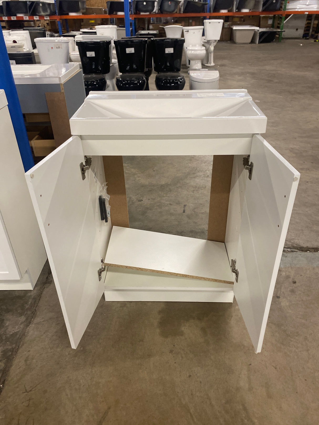 Penlee 25 in. Single Sink White Bath Vanity with White Cultured Marble Top (Assembled)