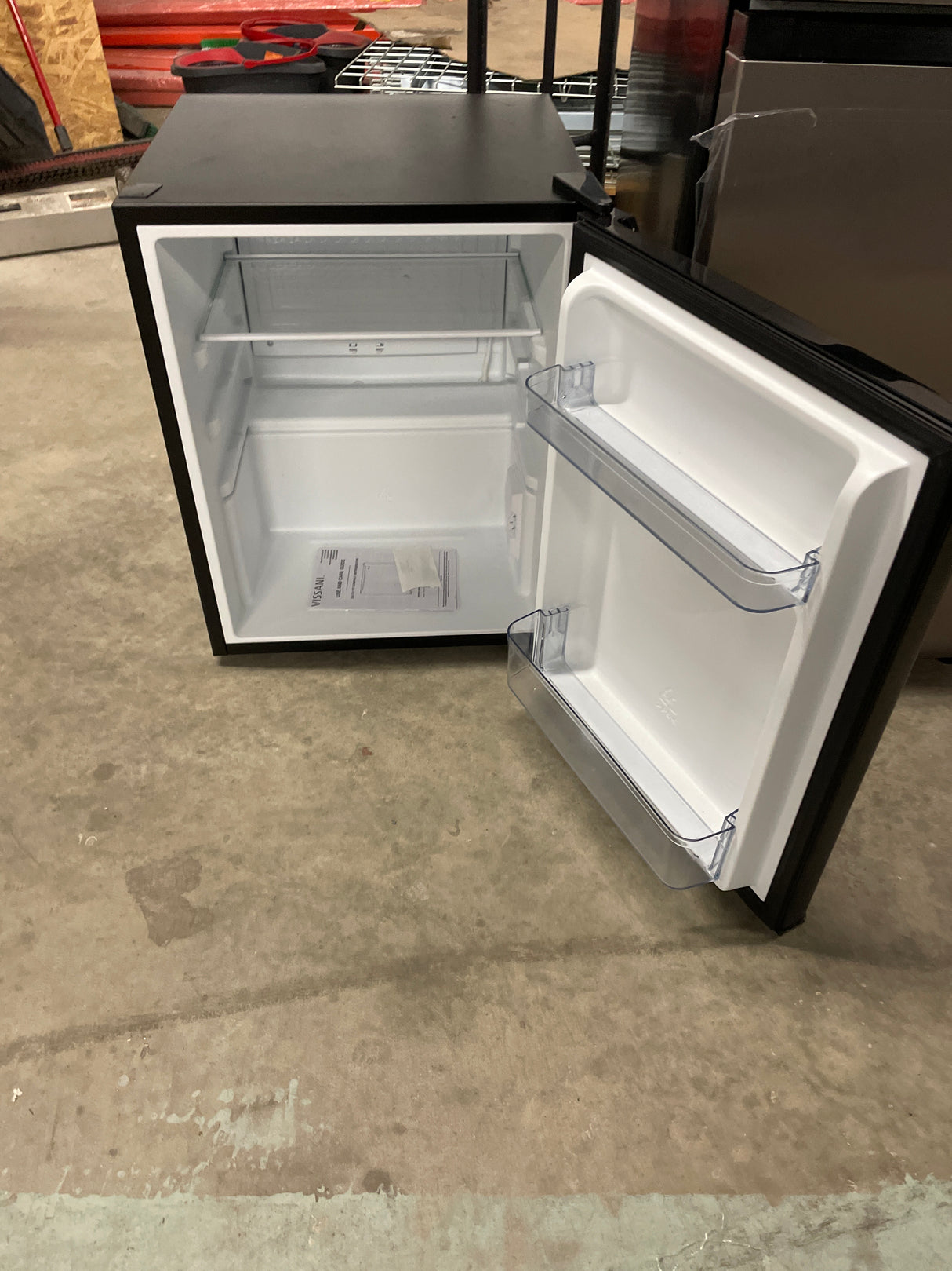 2.6cu ft mini refrigerator in black energy star