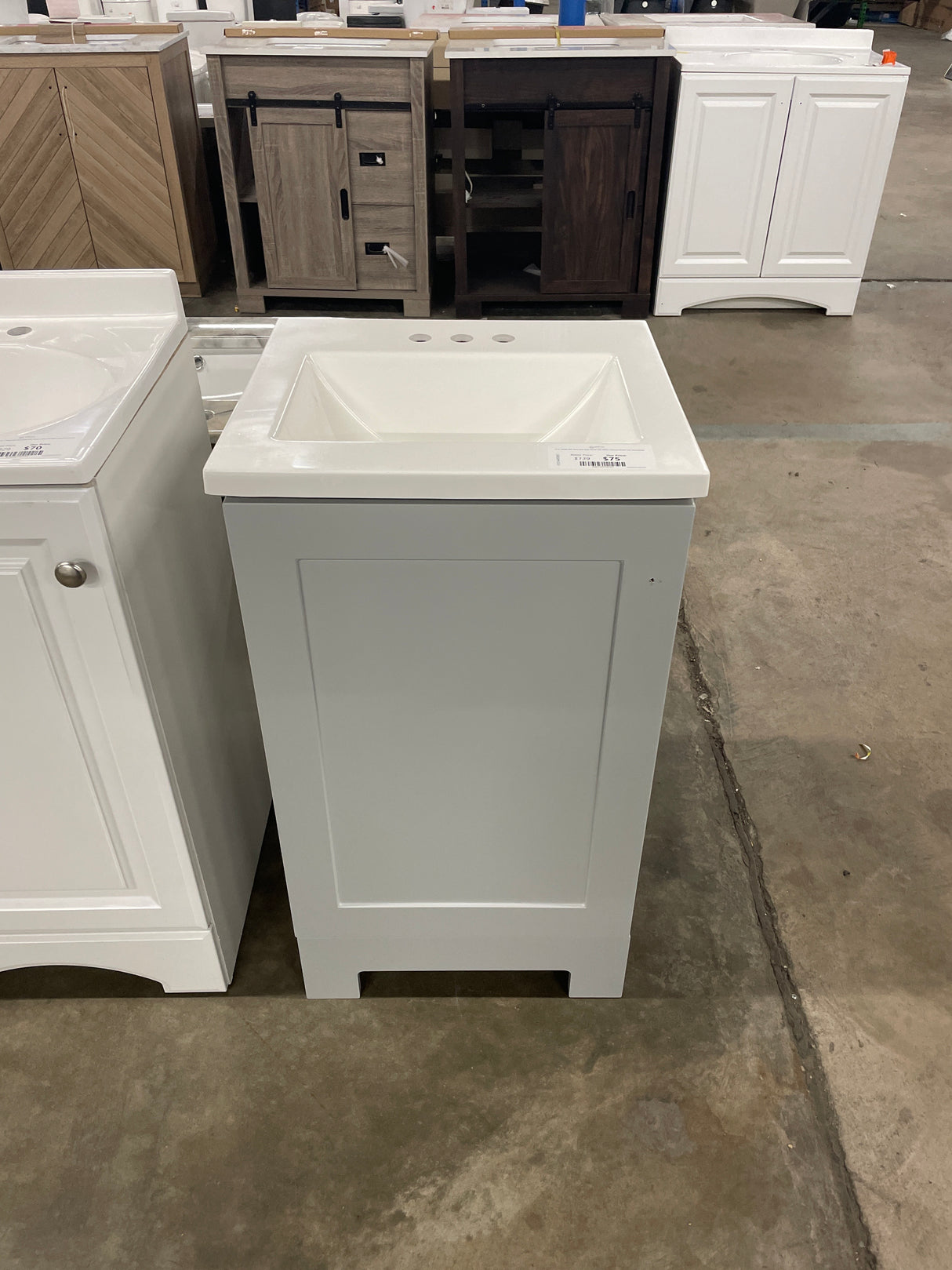 19 in. Single Sink Pearl Gray Bath Vanity with White Cultured Marble Top (Assembled)