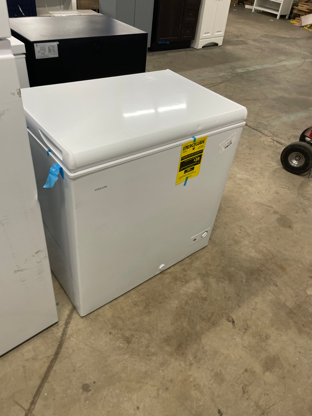 7.0 cu. ft. Manual Defrost Chest Freezer with LED Light in White Garage Ready
