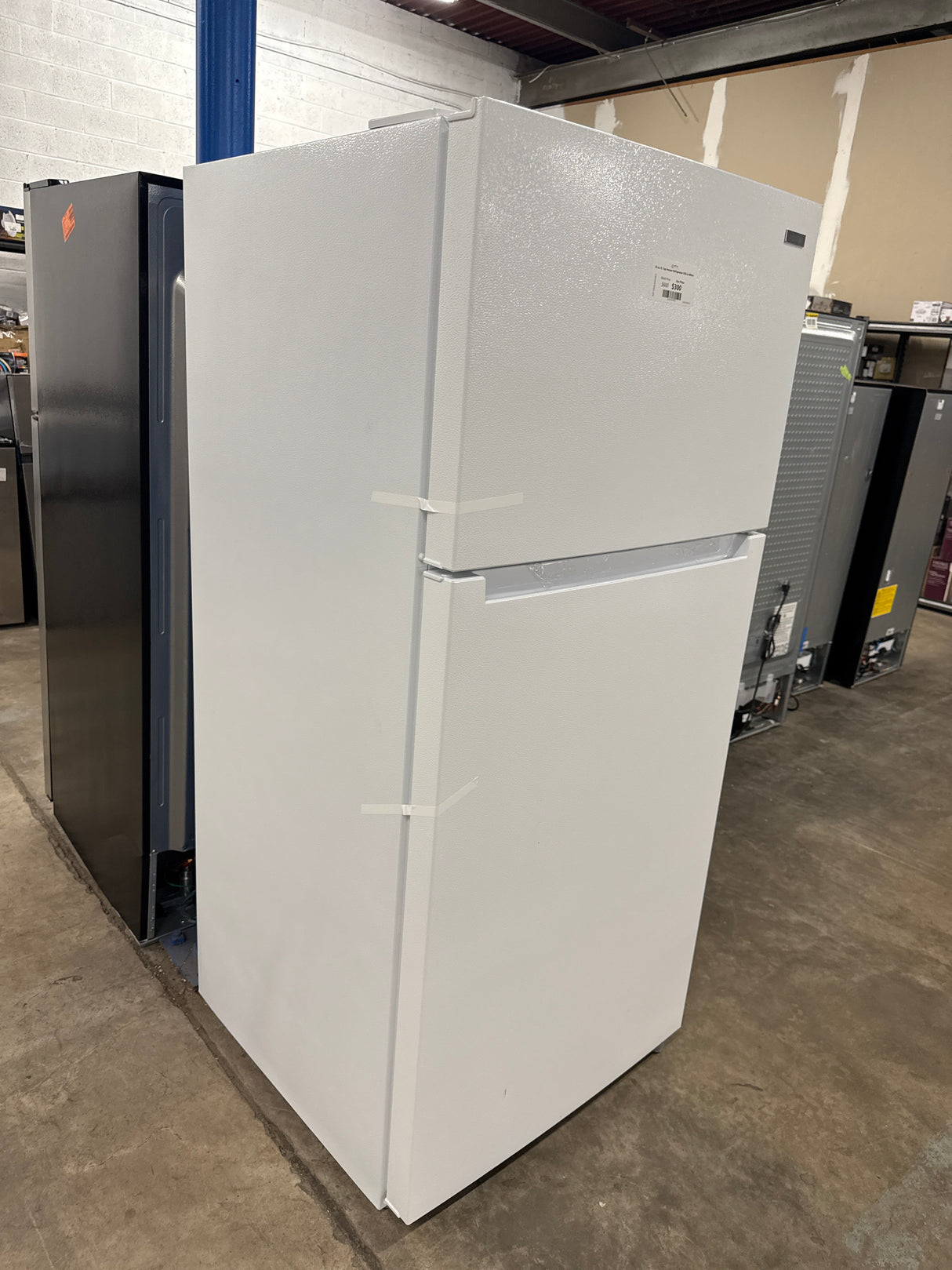 18 cu. ft. Top Freezer Refrigerator DOE in White