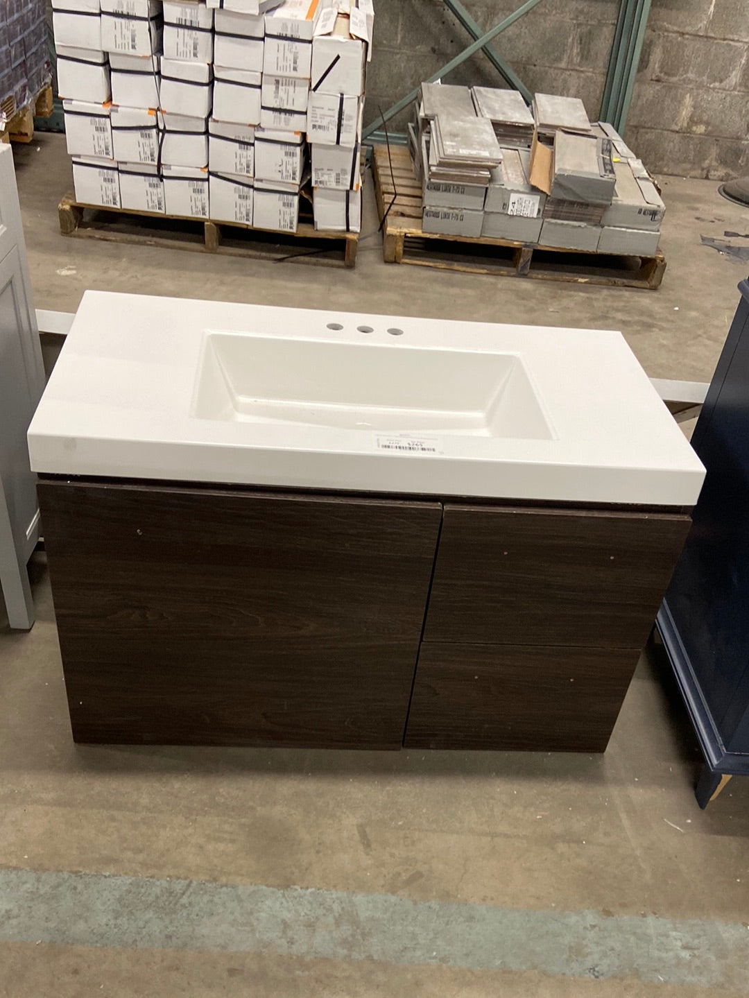 Larissa 37 in. W x 19 in. D x 22 in. H Single Sink Floating Bath Vanity in Elm Ember with White Cultured Marble Top