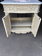 Winslow 33 in. W x 22 in. D Bath Vanity in Antique White top