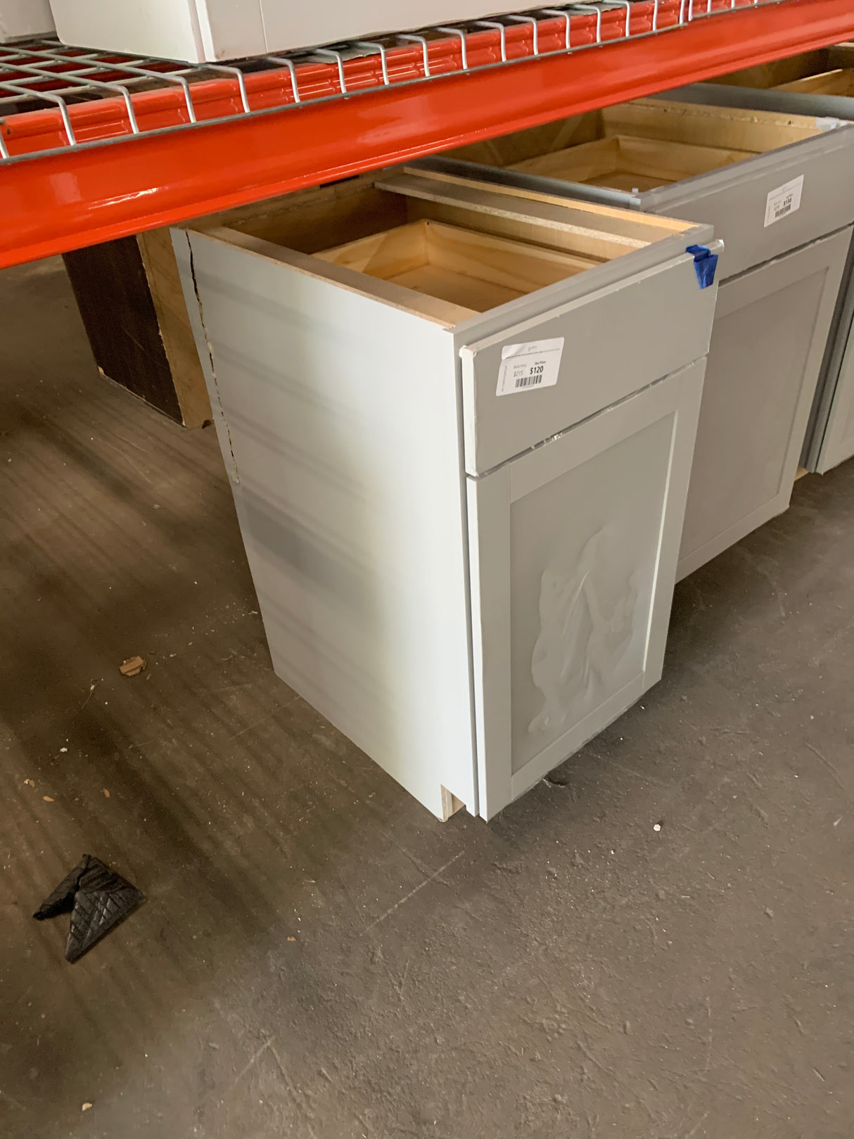Westfield Dusk Gray Shaker Stock Assembled Base Kitchen Cabinet (18 in. W x 23.75 in. D x 35 in.)
