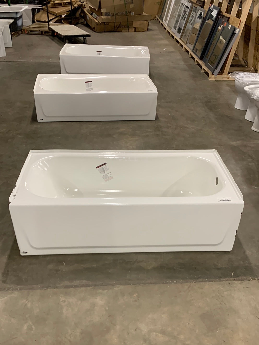 Maui 60 in. x 30 in. Soaking Bathtub with Right Drain in White