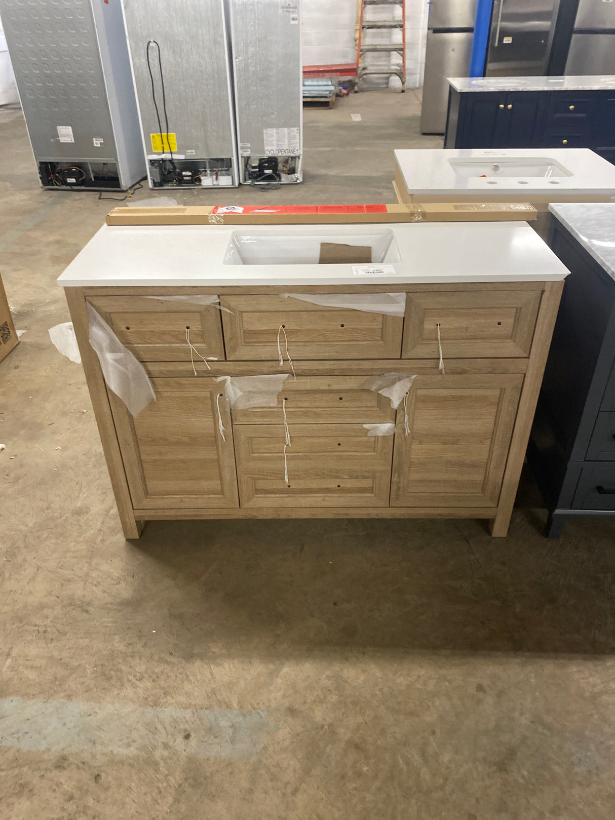 Hanna 48 in. W x 19 in. D x 34 in. H Single Sink Bath Vanity in Weathered Tan with cracked White Engineered Stone Top