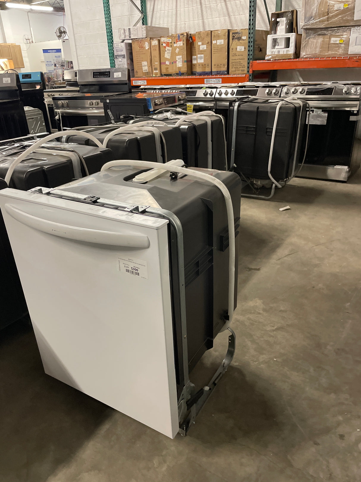 24 in Top Control Built In Tall Tub Dishwasher with Plastic Tub in White with 4-cycles