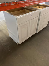 Westfield Feather White Shaker Stock Assembled Base Kitchen Cabinet (30 in. W x 23.75 in. D x 35 in. H)