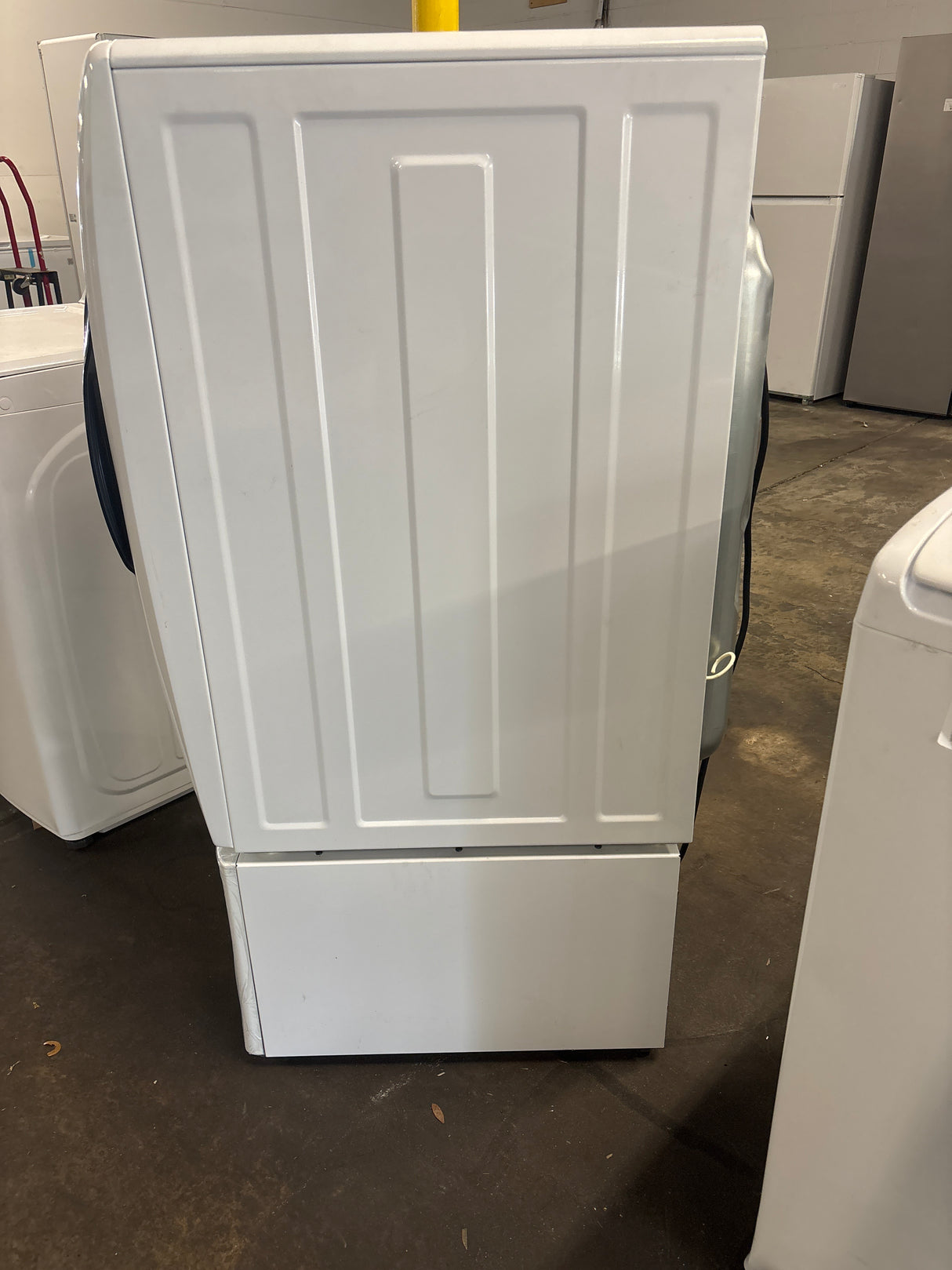 Electrolux Front Load 4.5 cu. ft. Washer with LuxCare Plus Wash