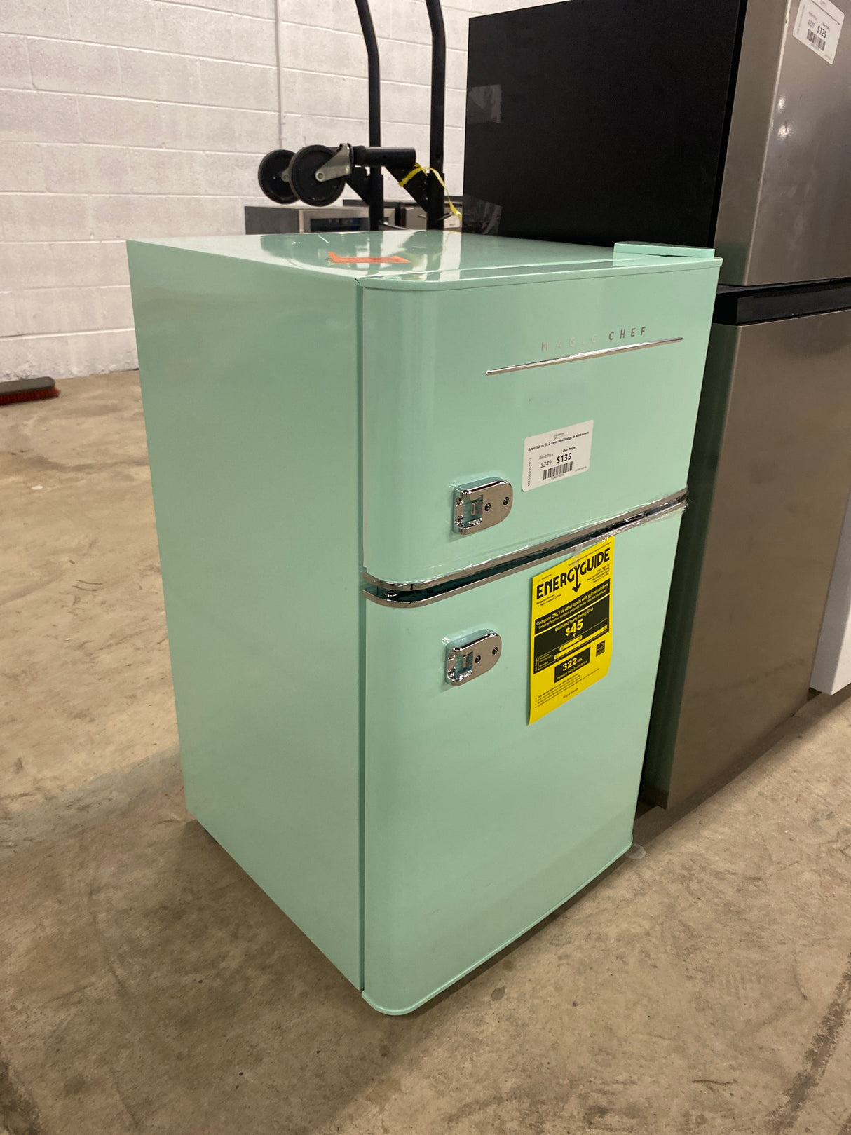Retro 3.2 cu. ft. 2-Door Mini Fridge in Mint Green