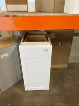 Cambridge Shaker Assembled 15 in. x 34.5 in. x 24.5 in. Base Cabinet w/ 1 Soft Close Drawer & 1 Soft Close Door in White