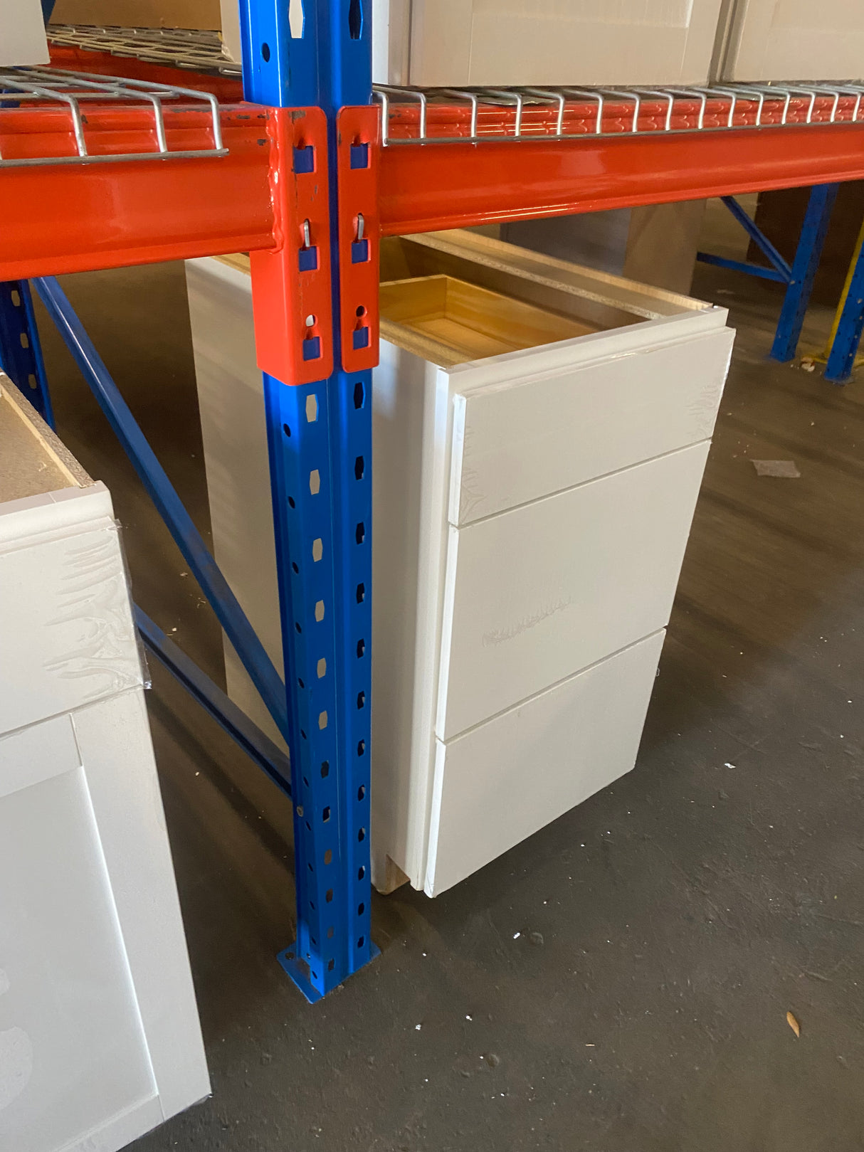 Westfield 18 in. W x 23.75 in. D x 35 in. H Shaker Stock Drawer Base Kitchen Cabinet in Feather White