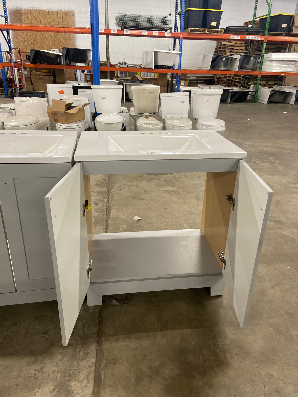 30 in. W x 19 in. D x 33 in. H Single Sink Freestanding Bath Vanity in Pearl Gray with White Cultured Marble Top
