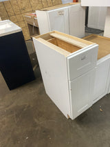 Vesper White Shaker Assembled Plywood Base Kitchen Cabinet with Soft Close 12 in. x 34.5 in. x 24 in.