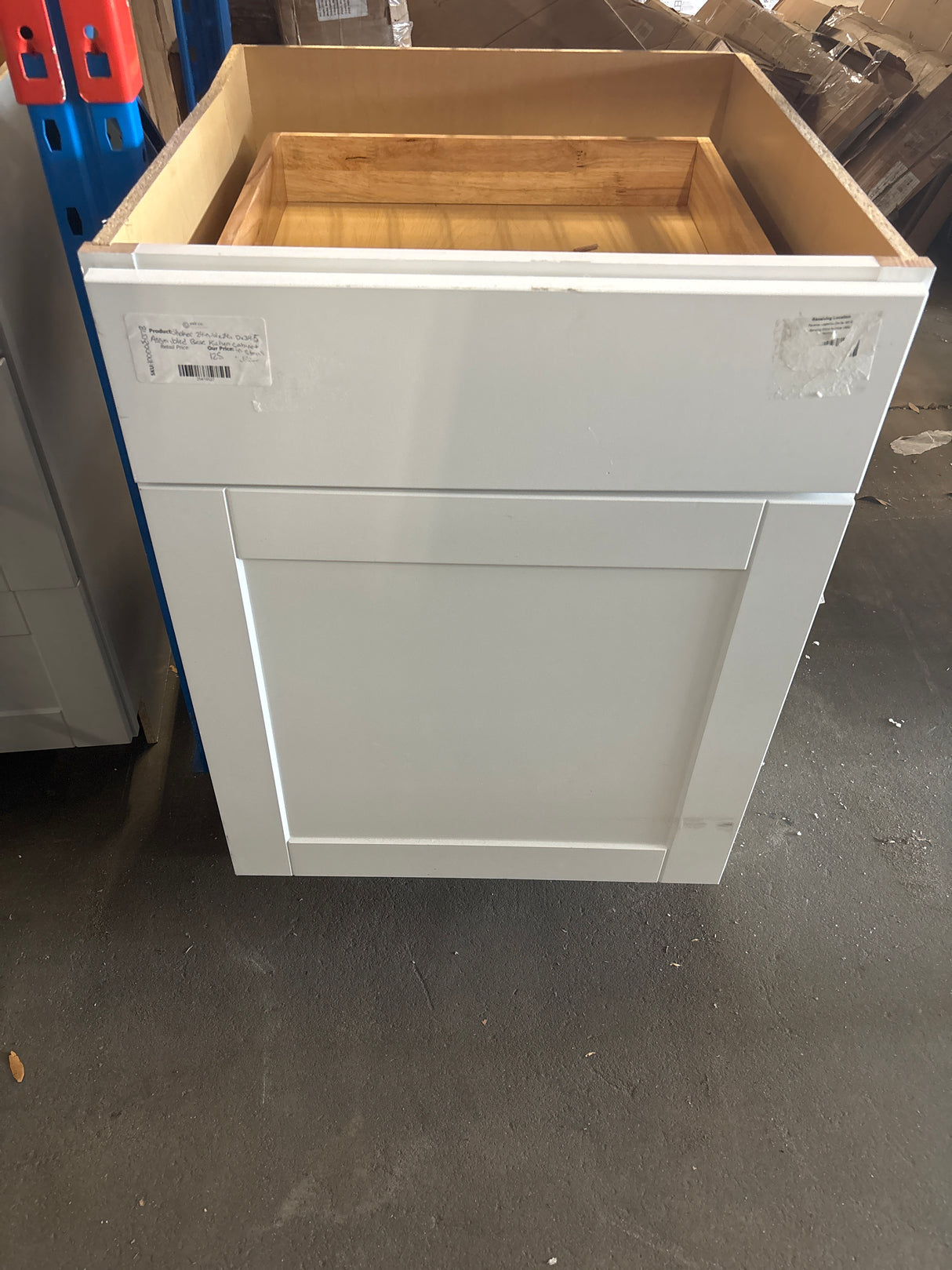 Shaker Satin White Stock Assembled Base Kitchen Cabinet with Ball-Bearing Drawer Glides (24 in. x 34.5 in. x 24 in.)