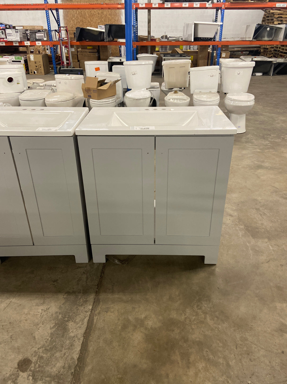 30 in. W x 19 in. D x 33 in. H Single Sink Freestanding Bath Vanity in Pearl Gray with White Cultured Marble Top