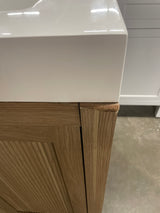 Cargrove 30 in. Single Sink Oak Bath Vanity with White Resin Composite Top (Assembled)