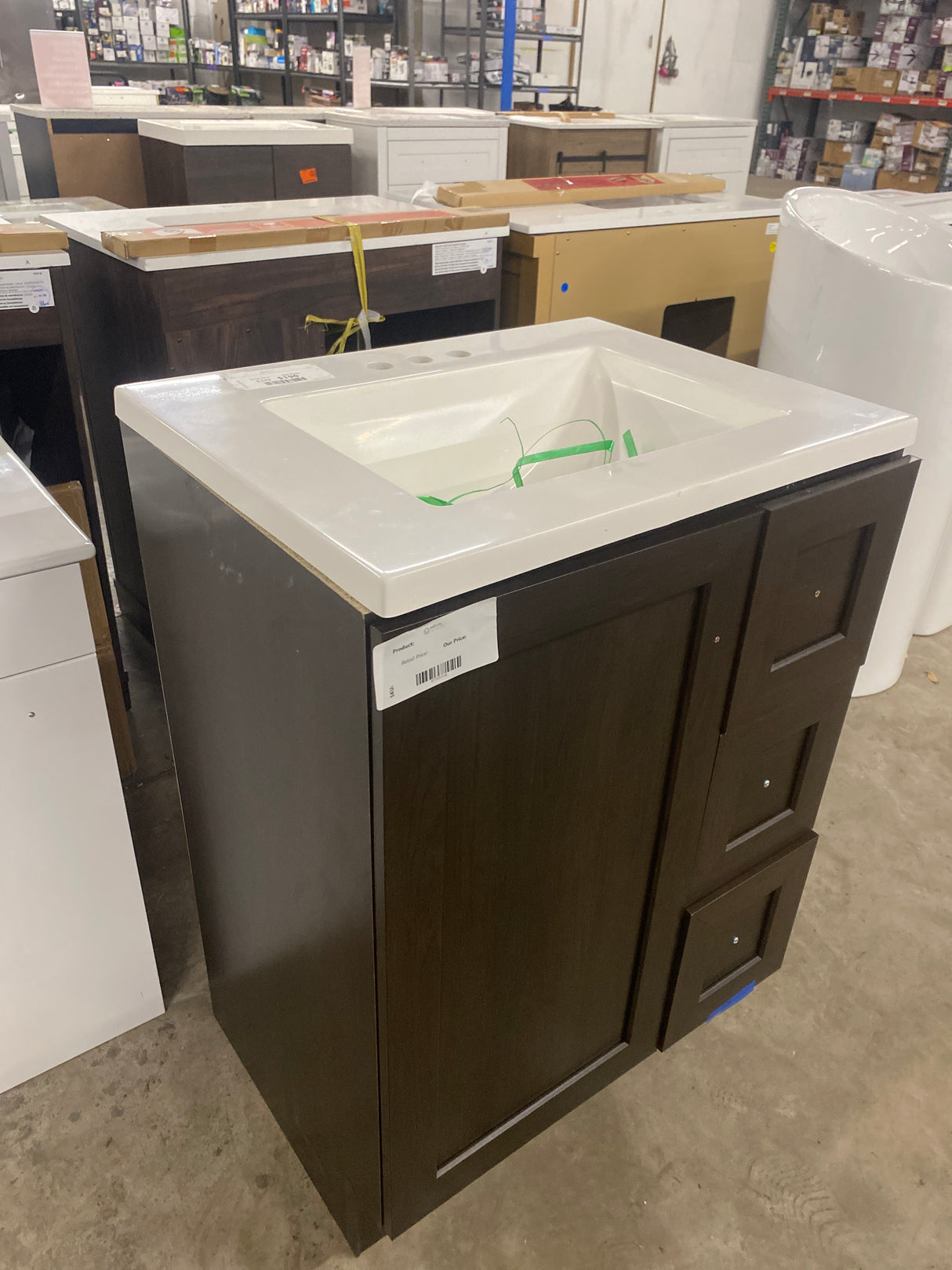 Bannister 25 in. Single Sink White Bath Vanity with Granite-Look Colorpoint White Cultured Marble Top (Assembled)