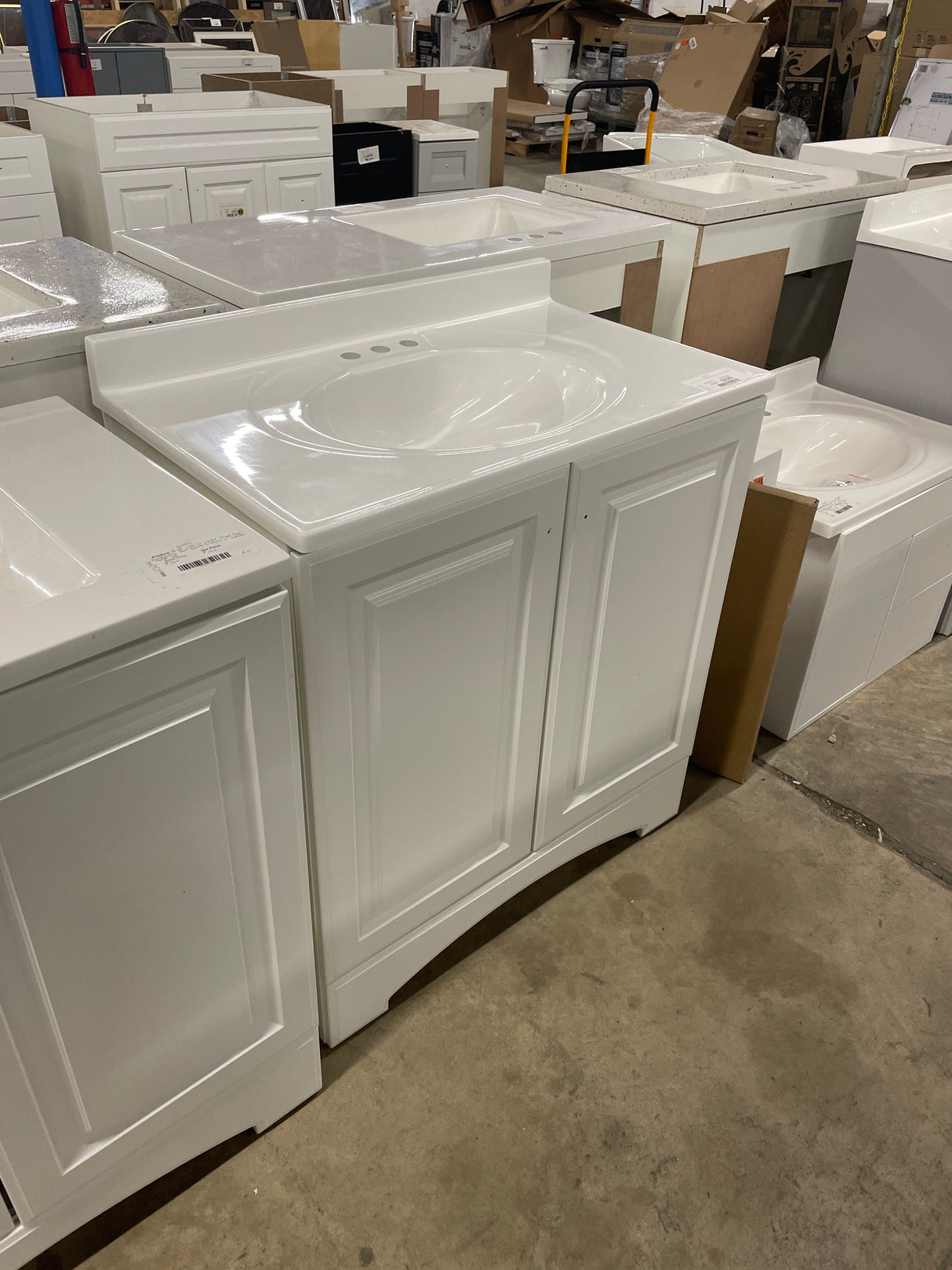 Clady 31 in. W x 19 in. D x 35 in. H Single Sink Freestanding Bath Vanity in White with Silver Ash Cultured Marble Top