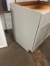 Courtland 36 in. W x 24 in. D x 34.5 in. H Assembled Shaker Base Kitchen Cabinet in Sterling Gray