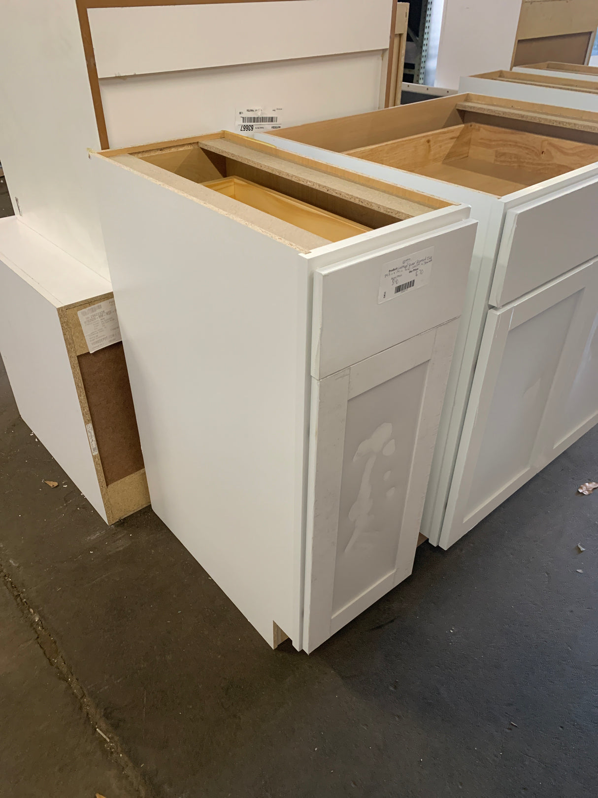 Courtland Shaker Assembled 12 in. x 34.5 in. x 24 in. Stock Base Kitchen Cabinet in Polar White Finish