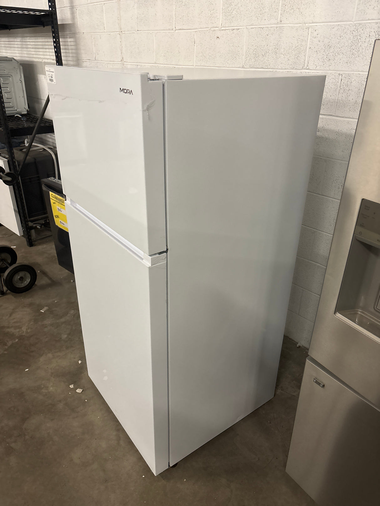 Mora 18 cu. ft. Top Freezer Refrigerator
