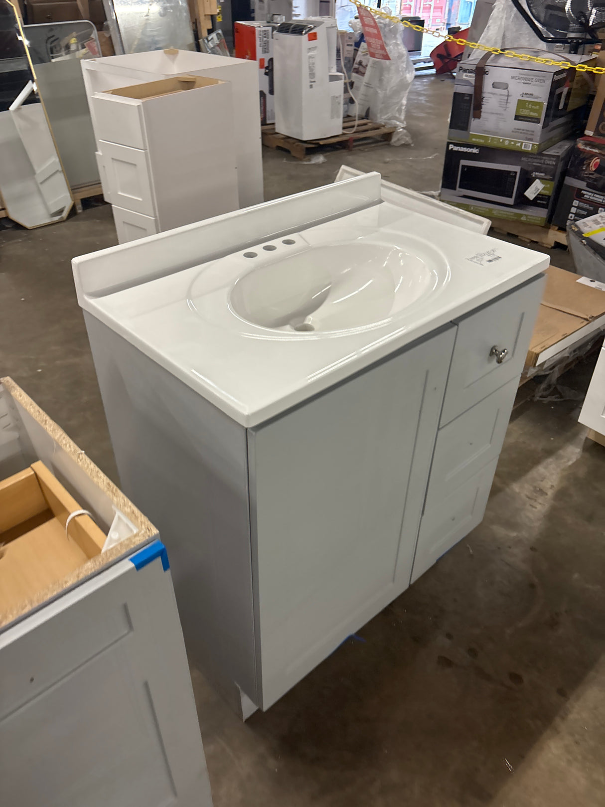 Bannister 31 in. W x 19 in. D x 35 in. H Single Sink Bath Vanity in Pearl Gray with manufactured stone top