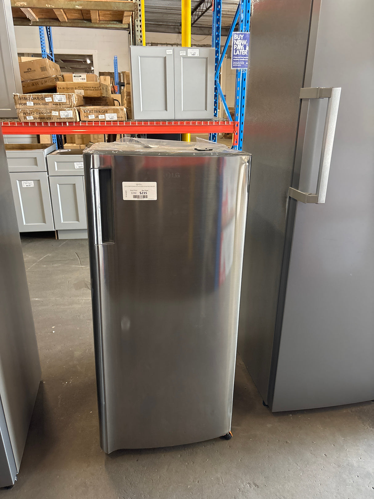 LG 6.0 cu. ft. Single Door Refrigerator with Inverter Compressor and Pocket Handle in Platinum Silver
