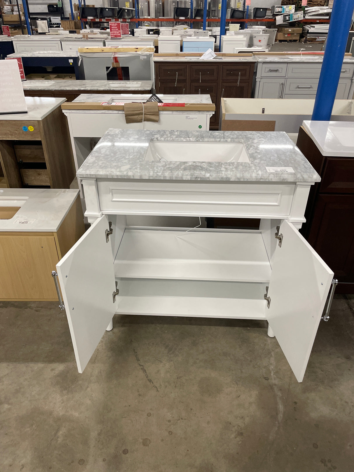 Aberdeen 36 in. W x 22 in. D x 34.5 in. H Bath Vanity in White with White Carrara Marble Top