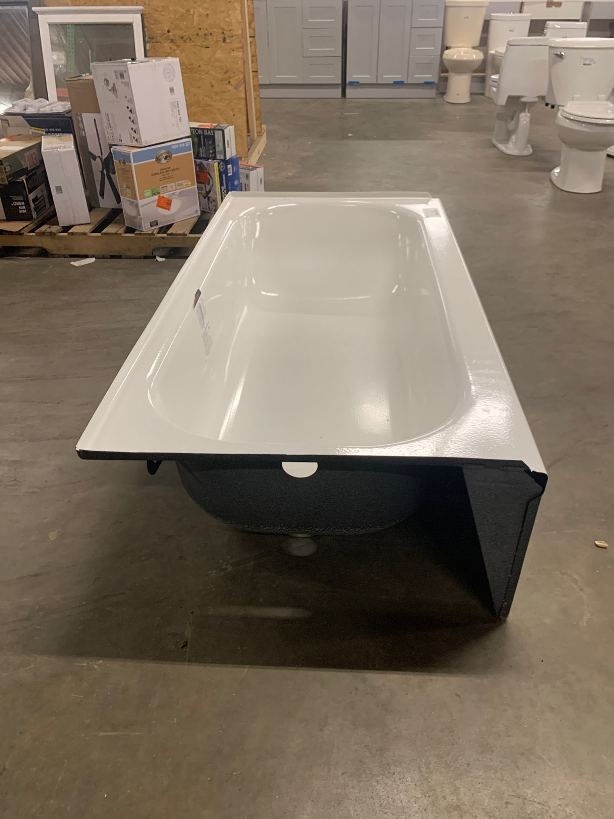 Aloha 60 in. x 30 in. Soaking Bathtub with Left Drain in White