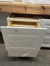 Vesper White Shaker Assembled PlywoodBase Drawer Kitchen Cabinet with Soft Close 24 in. x 34.5 in. x 24 in.