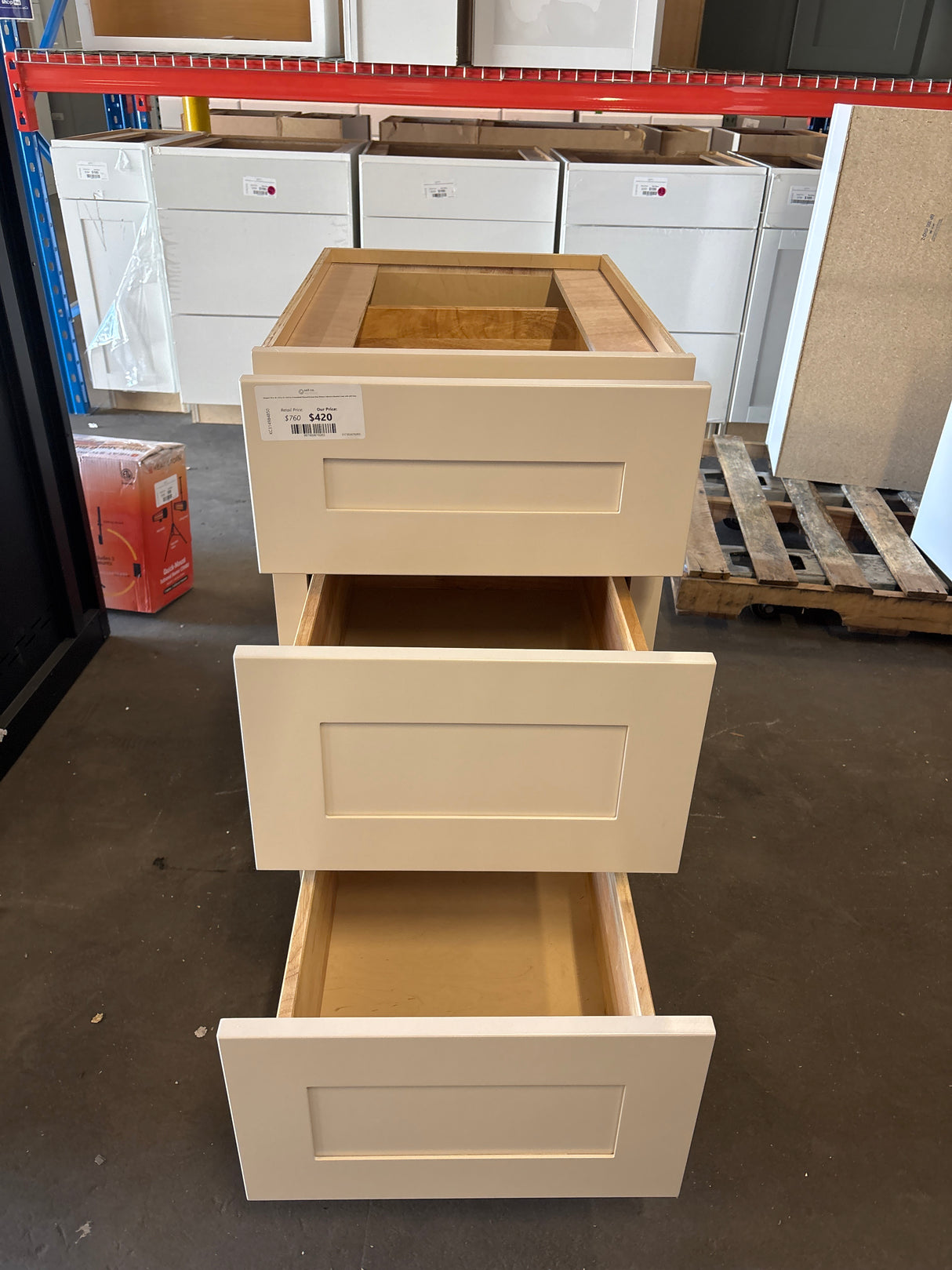 Newport 18 in. W x 24 in. D x 34.5 in. H Assembled Plywood Drawer Base Kitchen Cabinet in Blended Cream with Soft Close