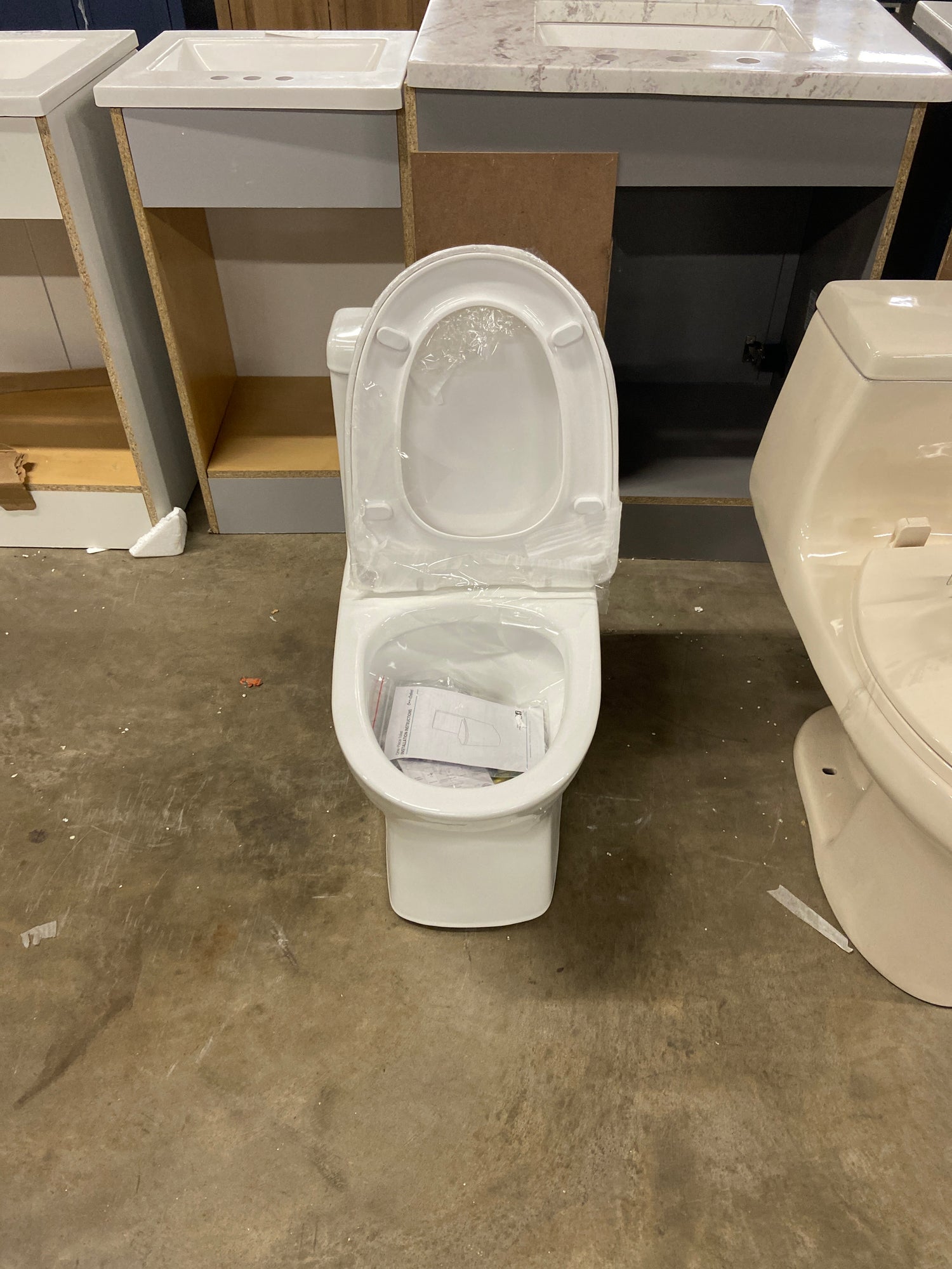Sublime II 1Piece 0.8/1.28 GPF Dual Flush Compact Toilet in White, Se